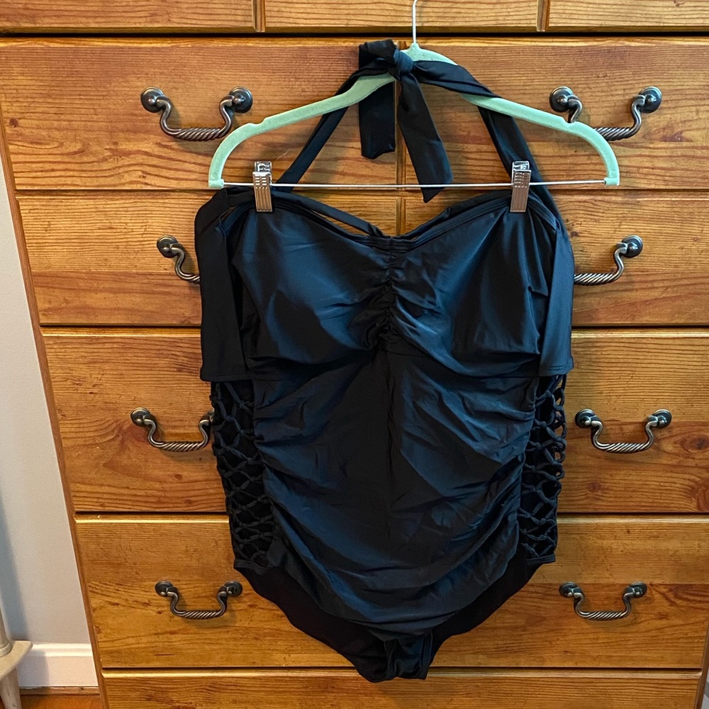 Swimsuits For All x Ashley Graham One Piece